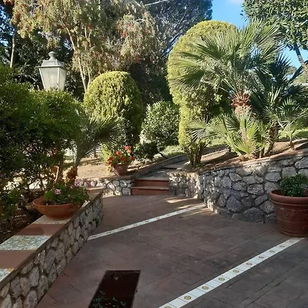 Casa Silvana 2 Casa Con Giardino By Italiahost